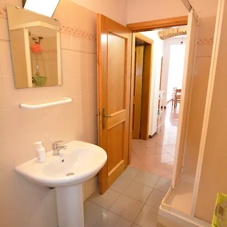 Apartman Unyca - Experience Living In Santa Croce 4